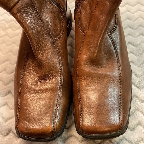 Clarks Zippered Boot Cognac. main image 10